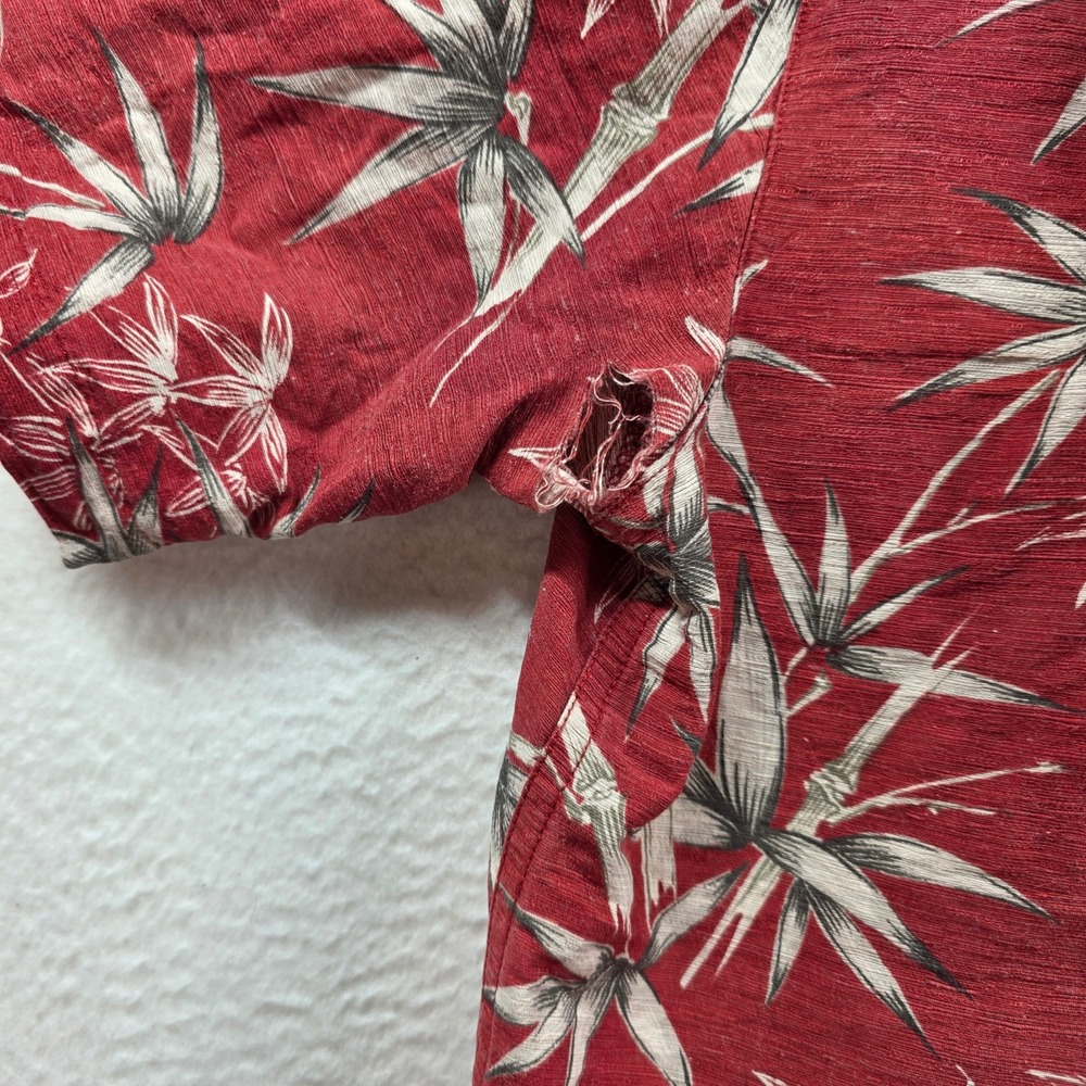 Batik Bay Button Down Shirt Men Large Red Silk Bamboo Leaf Short Sleeve Hawaiian - Picture 6 of 8